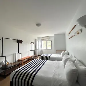 2* Nocleg ze śniadaniem Nautical & Seashell House